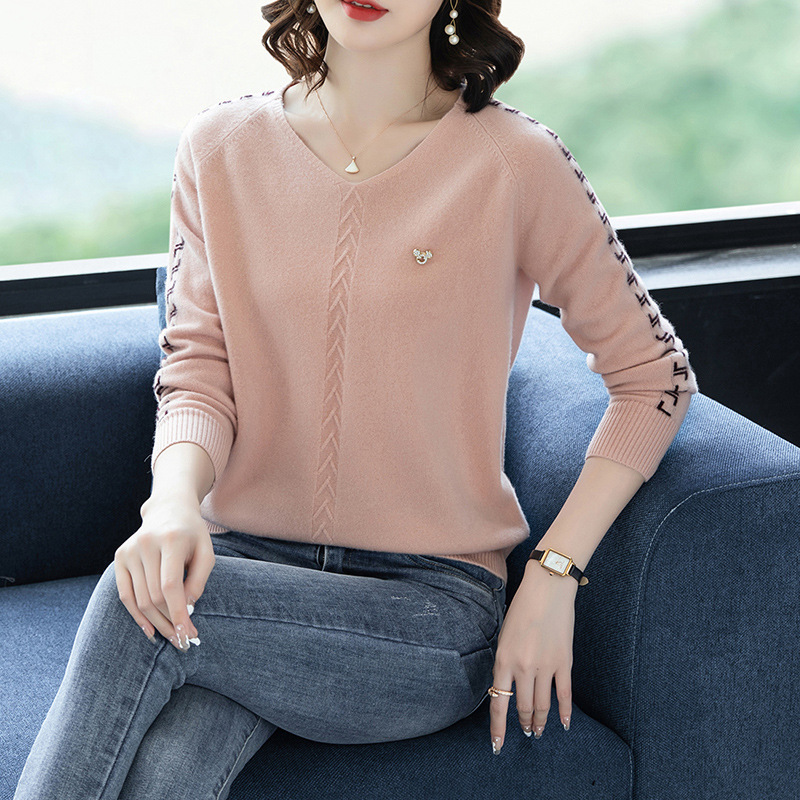 Knitted Casual Fashionable Foreign Style Inner Wearing Outer Wearing Base Short Knitted Sweater Autumn and Winter V-Neck Sweater for Women