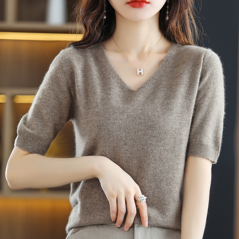 Half Sleeve Bottoming Sweater Women's V-neck Pullover Sweater Loose Casual Korean Style Half Sleeve Top Middle Sleeve