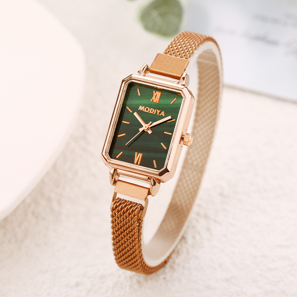 Factory direct net red selling Mori peacock green small square watch ins literary Milan mesh with small green watch