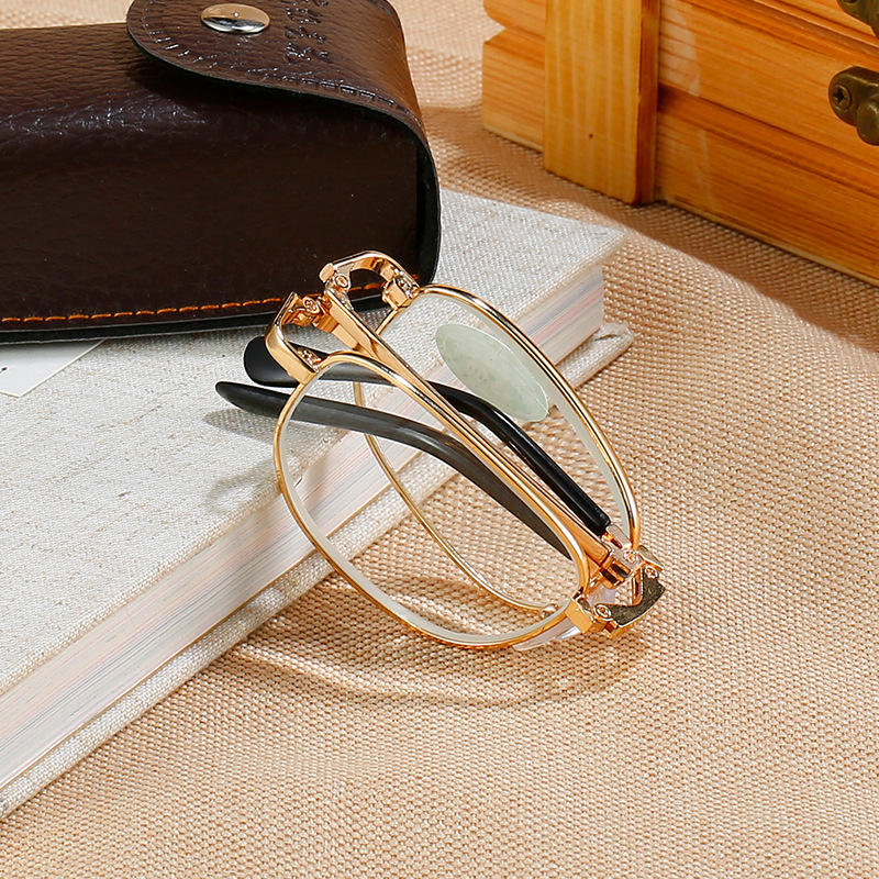 Foldable reading glasses HD crystal glass glasses classic easy to carry stall running rivers and lakes