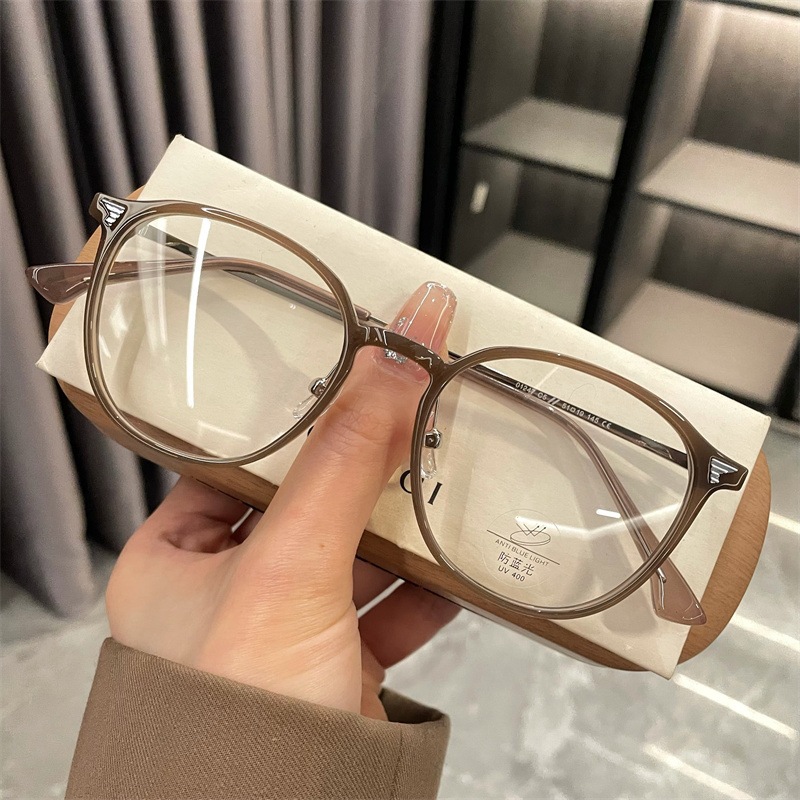 Anti-blue light flat glasses women HD eye protection classic retro cute oval frame myopia glasses frame wholesale