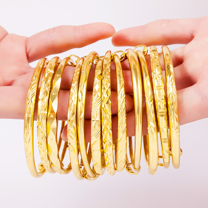 Shajin Bracelet Gymophila Ladies High-end Jewelry Imitation Gold Bracelet Long-standing Copper Bracelet Simulation Accessories