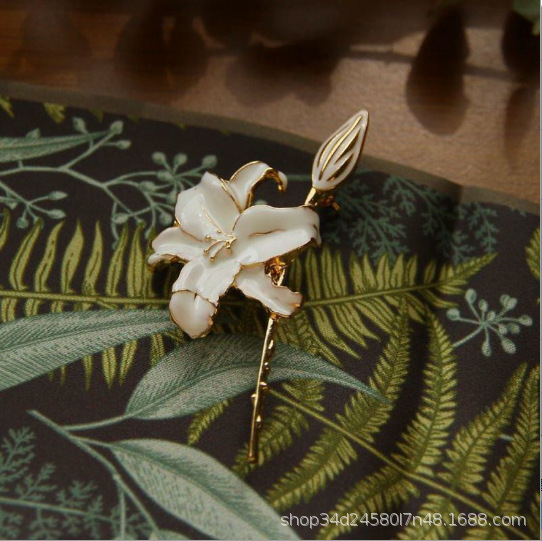 Plant flower brooch artistic temperament Camellia Lily Tulip Persian chrysanthemum luxury suit coat corsage