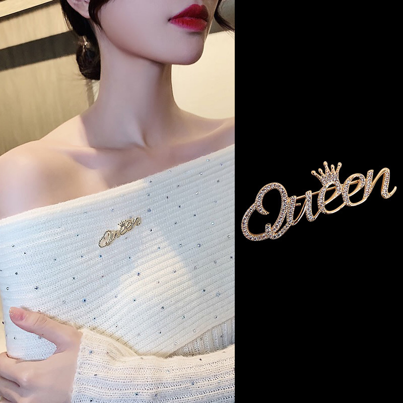 Queen Letter Brooch Women's High-end Atmospheric Summer Korean Anti-walking Light Pin Alloy Diamond Simple Lightweight Pin
