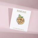 Creative Cartoon Cute Peach Brooch Exquisite Joker Jewelry Fun Small Fresh Oil Dropping Fruit Badge