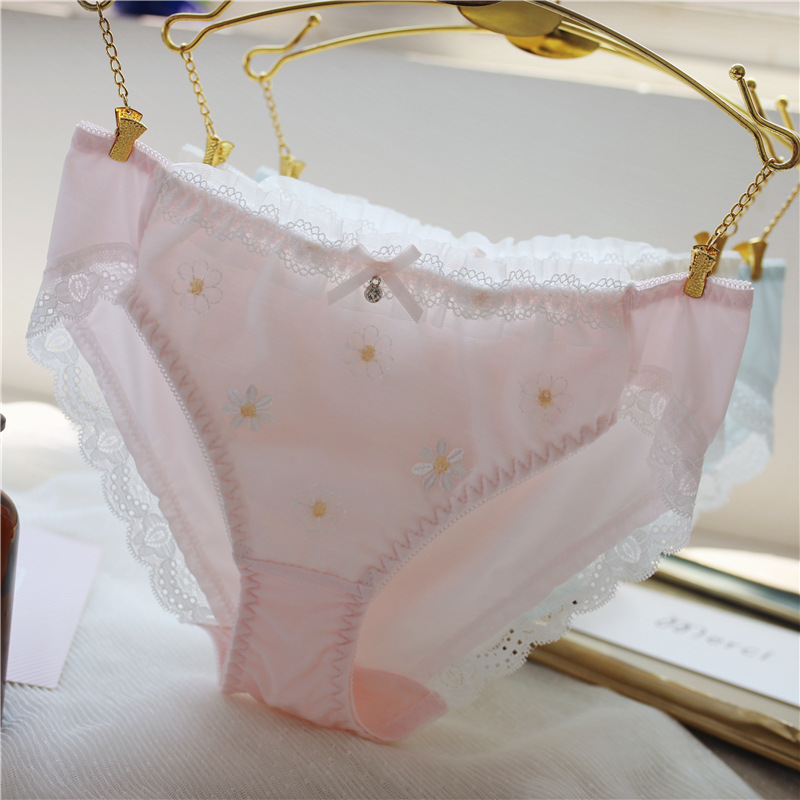 Japanese women's underwear cute flower embroidered milk Silk plus size underwear Women's Mid-waist sexy women's briefs