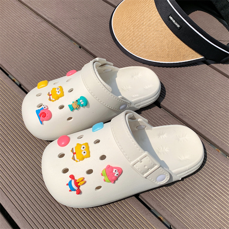 Hole shoes ins detachable girl heart cute closed toe student soft bottom thick bottom outer wear slip-on sandals for women