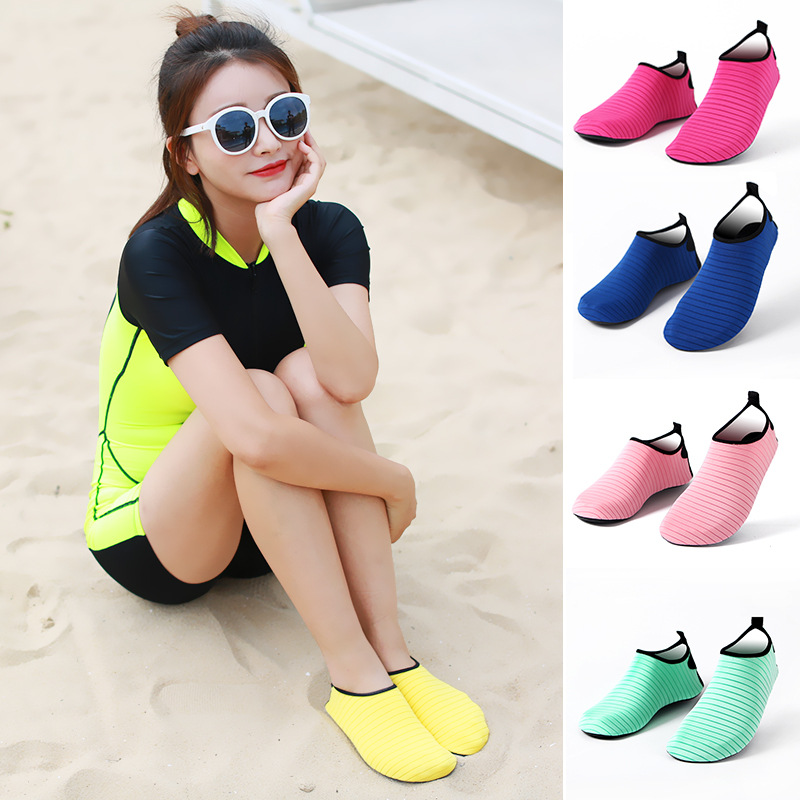 Factory e-commerce adult men's and women's beach snorkeling shoes diving shoes swimming shoes Red Creek foot soft bottom skin shoes