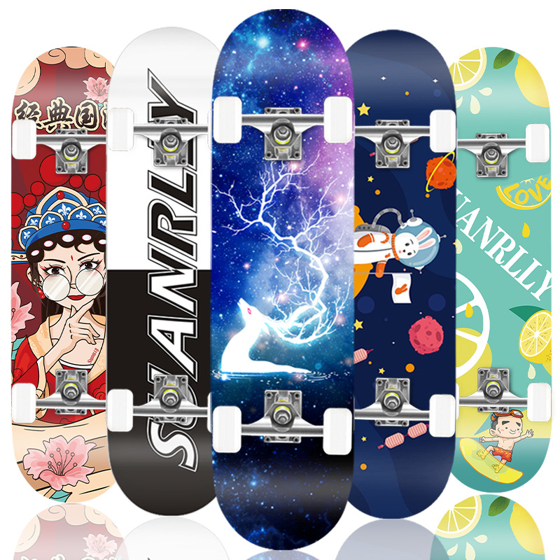 Beginner double warped four-wheel skateboard adult Boys Girls teenagers children professional skateboard action Street Scooter