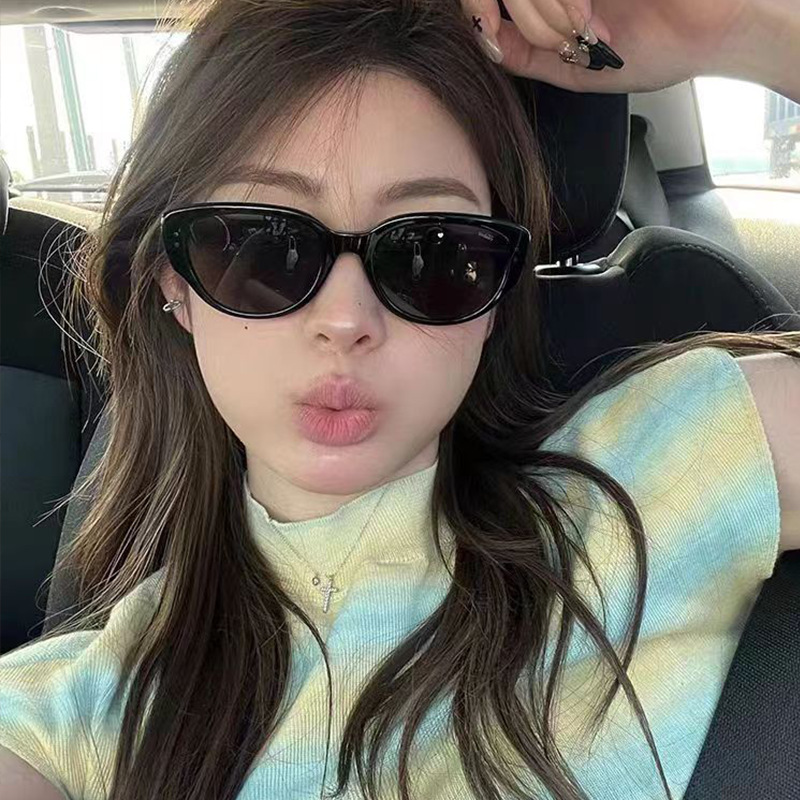 American Style Retro Hot Girls High-end Sense Ins Cat's Eye Sunglasses Anti-UV Internet Celebrity Korean Style Trendy