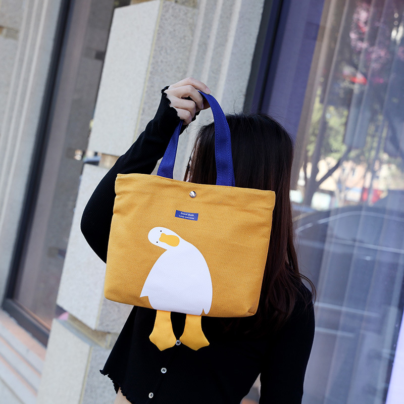 Cartoon Cute Fashion Shoulder Bag Yellow Duck Student Crossbody Bag Lunch Bag Simple Hand-held Canvas Small Bag