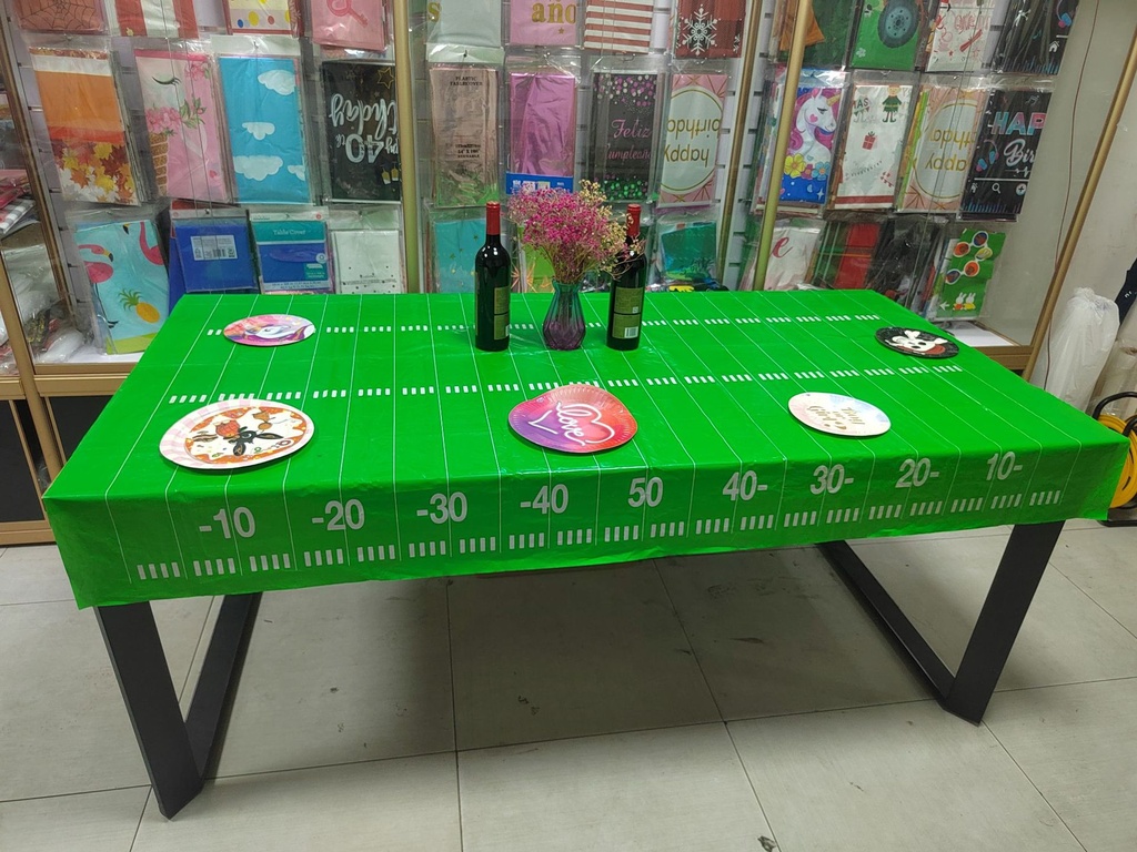 Factory Supply Plastic Tablecloth Waterproof Oil Proof Rugby Party Disposable Tablecloth