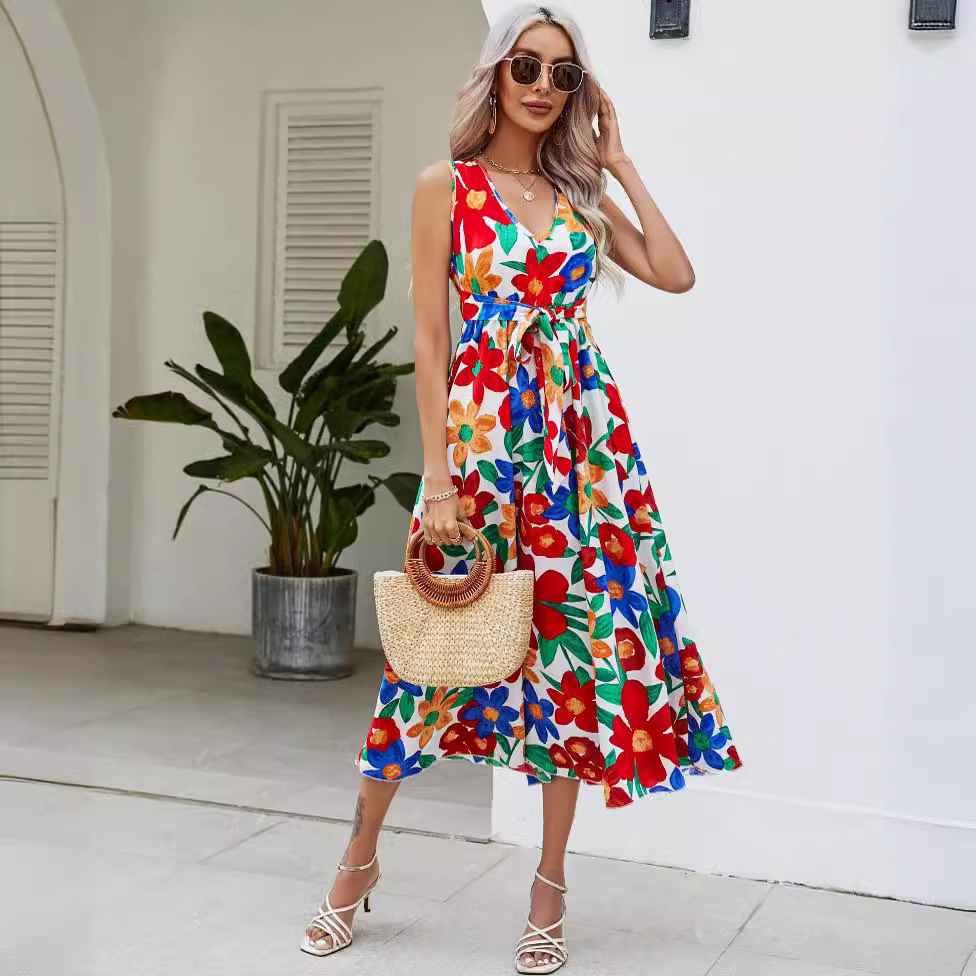 Independent Station Summer Vacation V-neck Waist Large Flower Beach Dress