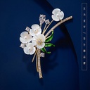 brooch female exquisite rhinestone corsage luxury suit light luxury Joker pin accessories