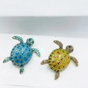 Fashion creative turtle animal brooch personality exaggerated diamond oil drop badge vintage pin accessories