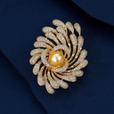 Luxury Atmospheric Fireworks Brooch High-end Women's Retro Pearl Corsage Light Luxury Niche High-end Pin Suit Accessories