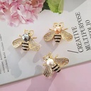 Korean high-end diamond brooch Pearl bee corsage pin fashion personalized cartoon insect suit accessories