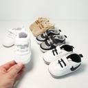 Spring and autumn 1-year-old baby soft bottom non-slip Sports small white shoes men's and women's treasure Velcro toddler baby shoes