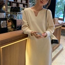 Autumn and Winter French Design Sense V-Neck Sweater with Elegant Loose Slimming Mid-length Knitted Dress for Women