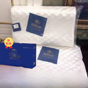 希尔顿酒店针织人造乳胶枕成人枕头芯家用学生枕芯厂家供货代发