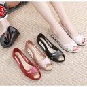 Women's Casual Slippers Elegant Comfortable Breathable Women's Shoes Plastic Wedge Fashion Sandals